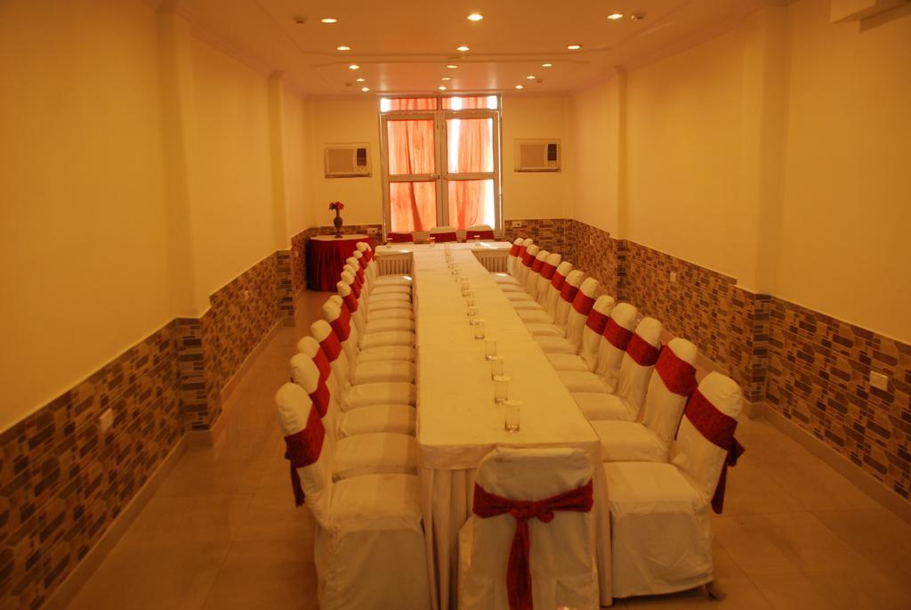 Hotel Ganga Ratan Agra  Εξωτερικό φωτογραφία