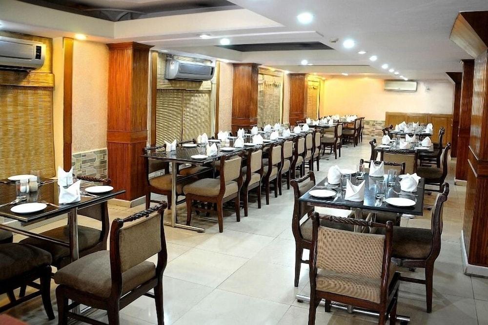 Hotel Ganga Ratan Agra  Εξωτερικό φωτογραφία