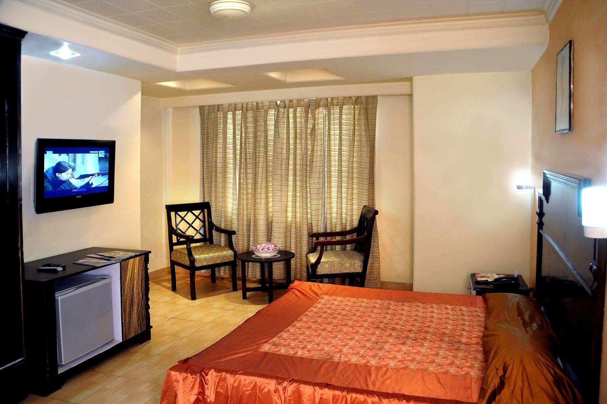 Hotel Ganga Ratan Agra  Εξωτερικό φωτογραφία